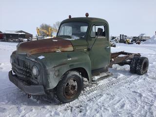1950 International L152 S/A C&C c/w Manual Trans, Extra Parts, 7.50-17 Tires, S/N 1952 *Project Vehicle*