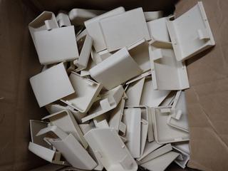 Quantity of Right Suspension Bracket Cover Caps.