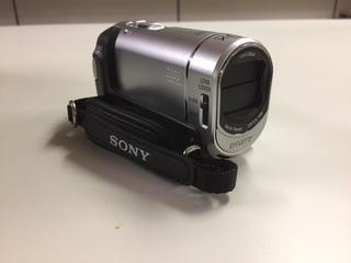 Sony Handycam DCR-SX40 Digital Video Camera Recorder w/ Case & Accessories.