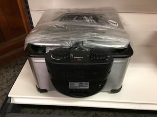 Intertek 5L Deep Fryer w/ Timer. Model HD 3501A, 120V 60Hz 1700W.