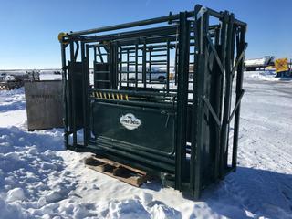 Uppro Limited Cattle Squeeze Chute w/ Swing Out Upper Access Panels, Swing Out Panels, Emergency Full Swing Out Side Panels, Ratchet Style Rump Bar, Control # 7111