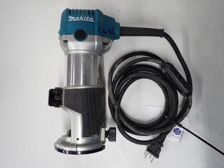 Makita Model RT0701C Plunge Router, 120V, 6.5A, 60Hz. (2-C-2)