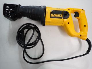 DeWalt DW304P V.S. Reciprocating Saw 1 1/8 in. Stroke Type, 102V AC 50/60Hz, 10A. (2-F-4)