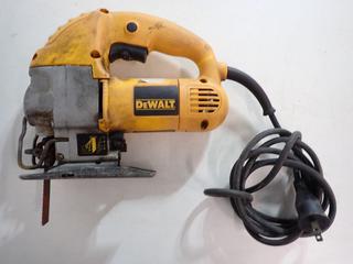 DeWalt DW317 VS Orbital Jig Saw 1 in. Stroke Type 1, 120V, 50/60Hz. (2-G-3)