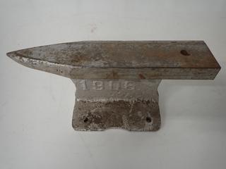 Mini Anvil. (1-D-1)