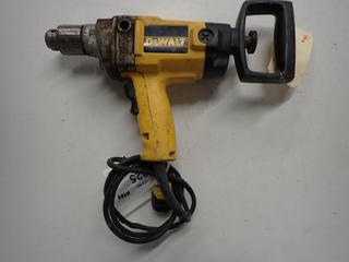 DeWalt DW130 1/2 in. Reversing Drill, Tupe 2, 120V, AC/DC, 7.0A. (2-D-2)