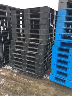 Quantity of Plastic Pallets, Approximately 43in x 43in.