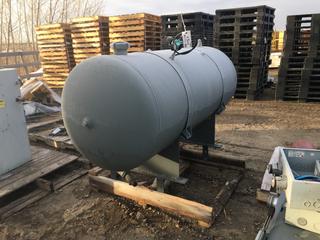 Truck Mounted Air Pressurized Water Tank w/ Pressure Gauge.