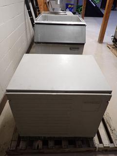 Scotsman Ice Machine, Model# CME 506WE-1A. *On Switch Missing* (AUD)