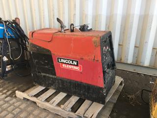 Lincoln Welder w/ Kohler CH20-CH22 Gas Motor.