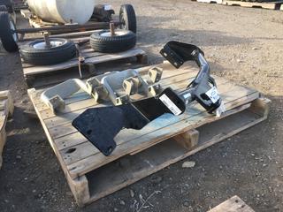 Draw-Tite-Trailer Hitch Receiver Max 5000lbs (Fits 19-20 Hyundai Santa Fe & 16-20 Kia Sorento), and (4) Bully Cast Aluminum Truck Side Steps.