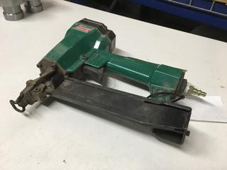 Omer M140 Stapler. (2-F-3)