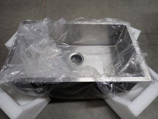 Excalibur Stainless Steel Sink, Model# ESUF 1829/9 Approximately 16in x 27in. (9-P-2)