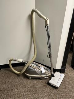 Tri-Star DXL Vacuum Cleaner 120V, 50/60 Hz.