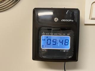 Pyramid 2650 Pro Auto Aligning, 6-Column Digital Time Clock.