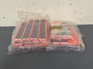 Quantity of 7-Segment Displays, Red, 3 Digit, P/N HDC-5636 DR.
