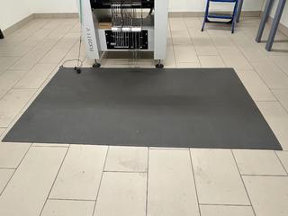 Anti-Static Mat 7ft x 49in.