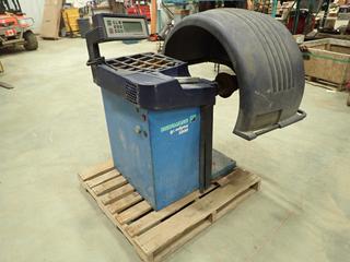 1994 Hofmann Geodyna 5000 200-240V Single Phase Tire Balancer. SN 129400951 (Y)