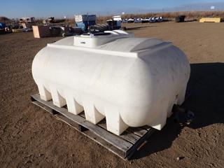 8 Ft. 6 In. X 6 Ft. X 50 In. 5000L Water Tank *Note: Previously Used For Potable Water*