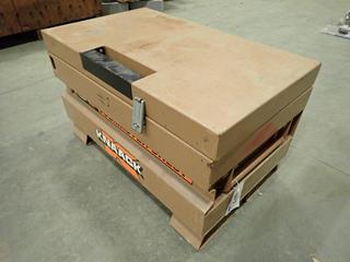 Knaack 32 In. X 19 In. X 15 In. Job Box. SN 1229918496