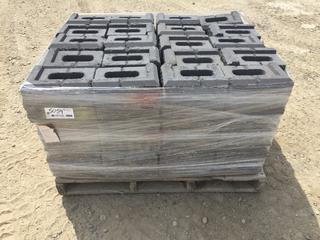 Expocrete AB6 Degree Charcoal 12in Corner Blocks 40Pc.