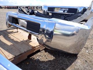 (2) Chev 2500 HD 2012-2018 Chrome Front Bumpers.