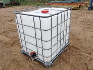 Schutz 1000L Liquid Storage Tank, Note: Steamed Cleaned, non-T.D.G. Chemical. (WF)