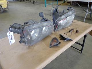 (2) 05-10 Dodge Charger Head Lights  (K-2-3)