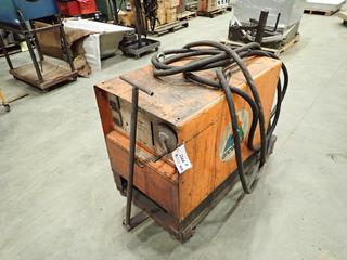 Arcweld Airco Model 2.5DTR-245-A 250A 230/460/575V 3-Phase Aircomatic C.V DC Rectifier. SN CR100967 *Note: Working Condition Unknown*  (Z)