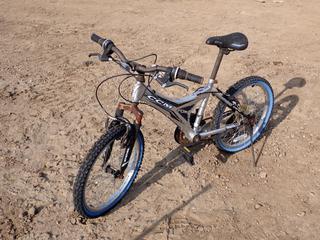 CCM Fox Kids Bicycle  (Row 4)