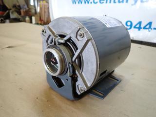 GE Motors AC Motor, Single Phase, 1/4HP, 208-240V, 2.30-2.40A, SN OLJ07233  (N-1-1)