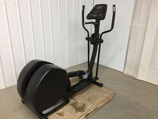 Diamondback 1100EL Elliptical Trainer. (WH)