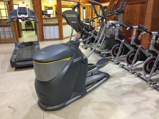 Octane Fitness 4700 Pro Elliptical S/N F1208AP04943-02  (AUD)