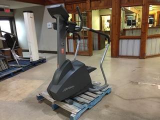 Life Fitness Integrity Series 95si Stepper S/N A194098  (AUD)