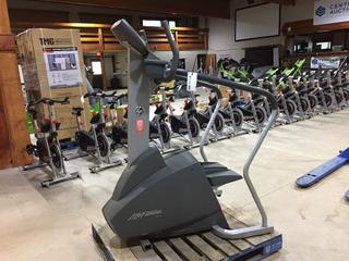 Life Fitness Integrity Series 95si Stepper  (AUD)