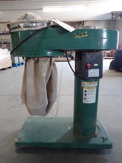 Canwood Dust Collector, DC-007A, 7 Amps, 120V/60Hz, c/w (2) Bags. (WH)