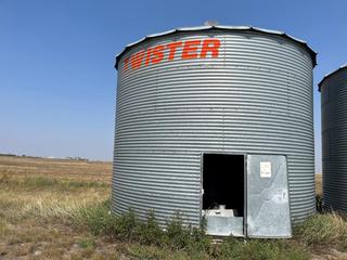 Selling Off-Site - Twister 18ft Wood Floor Grain Bin, Approximately 3,000 Bushels. Located 3.9 Klm East of High River on Highway 23, Turn North On 160 Street East For .7 Klms. Buyer is responsible for removal by Oct. 15, 2023.