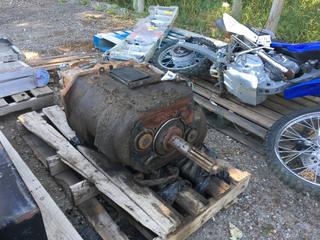 Eaton Transmission V4305809.