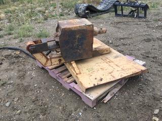 Melroe Hydraulic Skidsteer Auger Attachment. *Requires Repair*