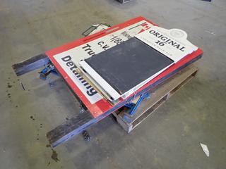 Qty of Signs And Folding Display Sign Bases  (Row 4)