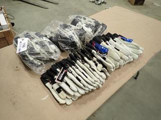 Qty of Unused Watson Big Dawg, 3M Thinsulate Work Gloves, Lined, Style 94006HW, Size S/P  (P-3-1)