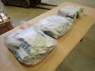 Qty of Unused Gander Brand Heat/Flame Resistant Mitts, 64-9-666B-1-7, and BDG Bob Dale Work Mitts, 50-1-804  (E-2)