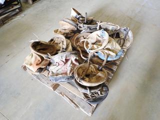 Qty Of Assorted Kuny's Bags