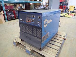 Miller Dimension NT450 230/460/575V 3-Phase CC-CV DC Welding Power Source. SN LG190004C  (N-1-2)