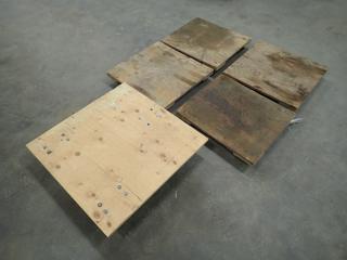 (2) 24 In. X 24 In., (2) 24 In X 23 In. And (1) 30 In. X 30 In. Platform Carts *Note: This Item Is Located Offsite In Alberta Beach, For More Info Contact Richard @780-222-8309*