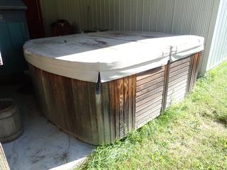 Hot Spring High Life KC 208/230V Hot Tub, 8 Ft. X 7 Ft. X 38 In. *Note: Buyer Responsible For Loadout, Working Condition Unknown, This Item Is Located Offsite In Alberta Beach, For More Info Contact Richard @780-222-8309**