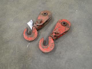 (2) Lebus 8-Ton 5 In. Single Sleeve Lever Blocks *Note: This Item Is Located Offsite In Alberta Beach, For More Info Contact Richard @780-222-8309*