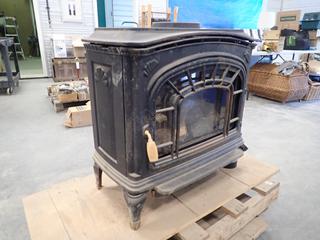Heat-N-Glo Vienna II 120V Natural Gas Fireplace Heater w/ 28000 BTU/Hour Output c/w Gas Fan Kit. SN P3592-400 *Note: Missing (1) Leg, This Item Is Located Offsite In Alberta Beach, For More Info Contact Richard @780-222-8309*