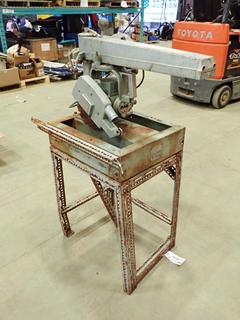 DeWalt 925E 120V Radial Arm Saw. SN 60090896  (NEC)
