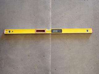 Stabila 26548 Type 196-2 Tech 48in Level w/ Case.